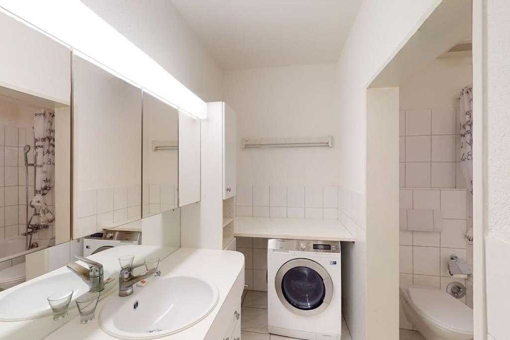 Executive 1 Bedroom Flat, City Center Zurich Exterior photo